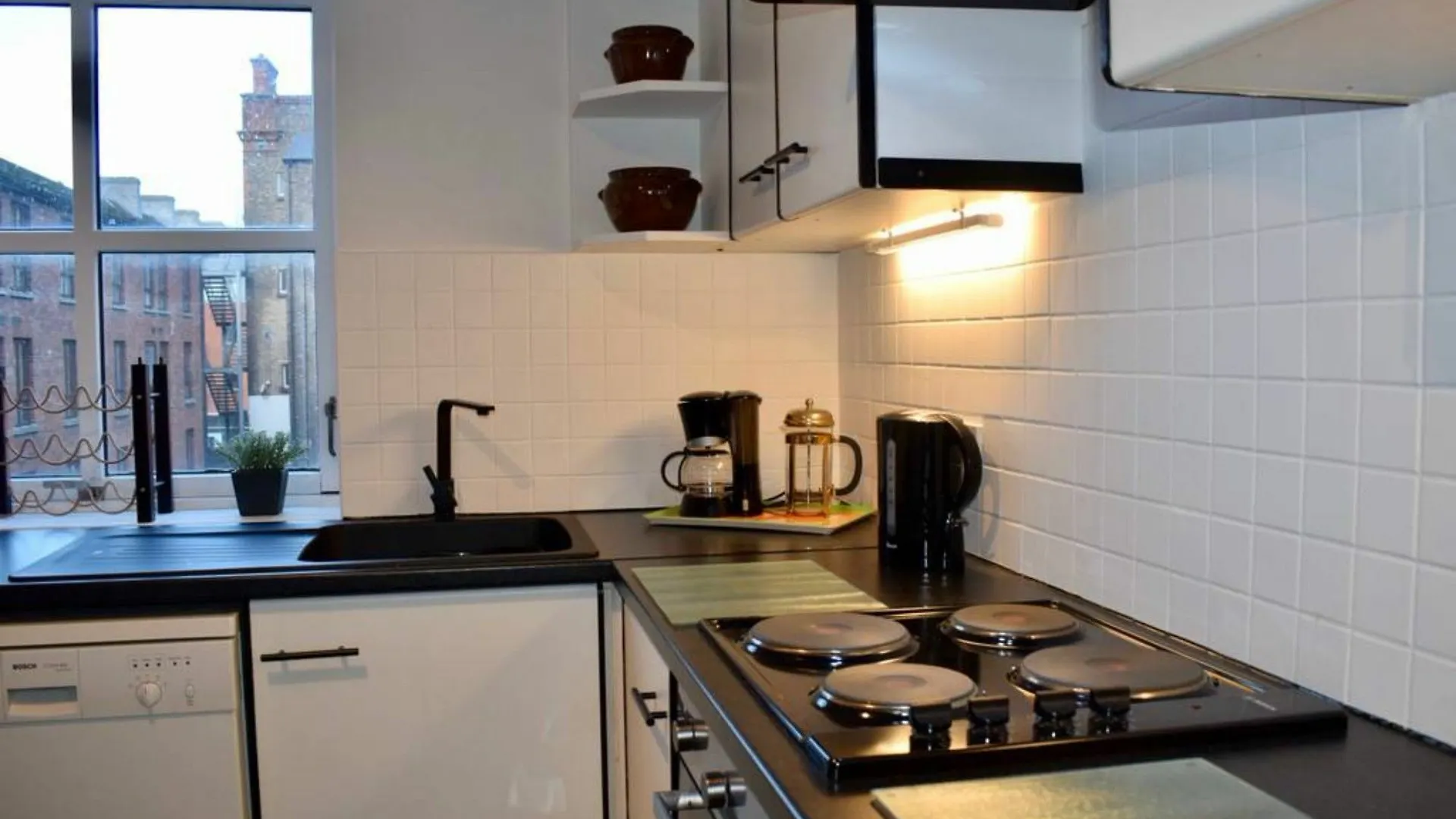 3 Bedroom Riverside Duplex Sleeps 6 Dublin Apartment